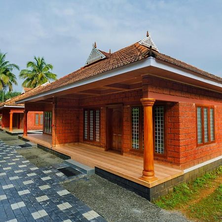 Carmel Tourism Village Kotamangalam Luaran gambar